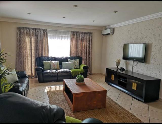 4 BEDROOM HOUSE FOR SALE IN GLENVISTA